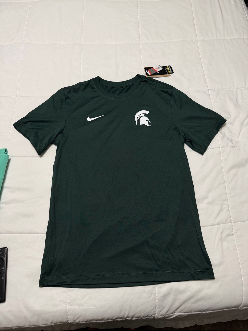 Nike Men’s Dark Green Michigan State Spartans Logo Short Sleeve Tee
